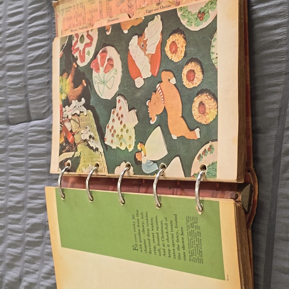 Better Homes and Gardens Vintage Orange Checkered Cook Book - Picture 5 of 7